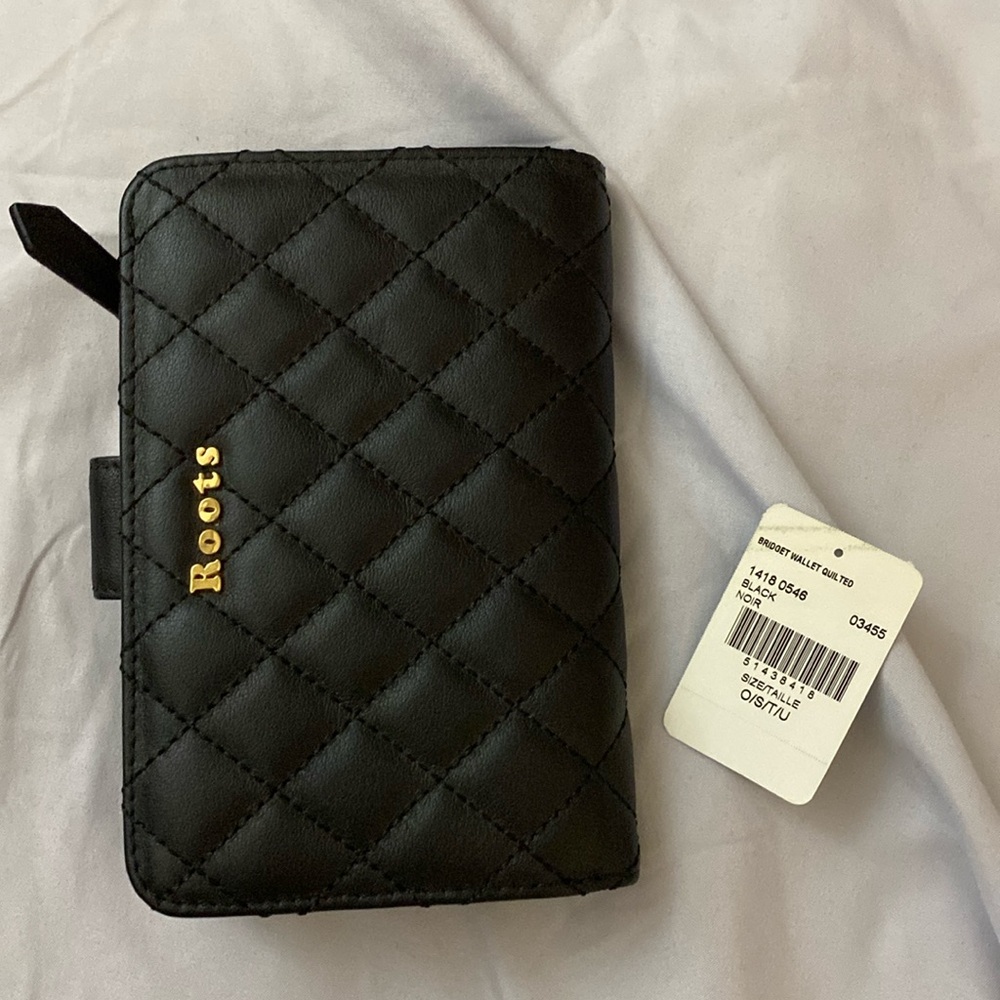 Roots Bridget Wallet